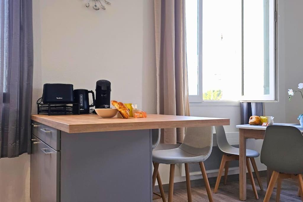 Apartmán L'Orchidee, Proche De La Gare Avec Clim Et Terrasse Narbonne Exteriér fotografie